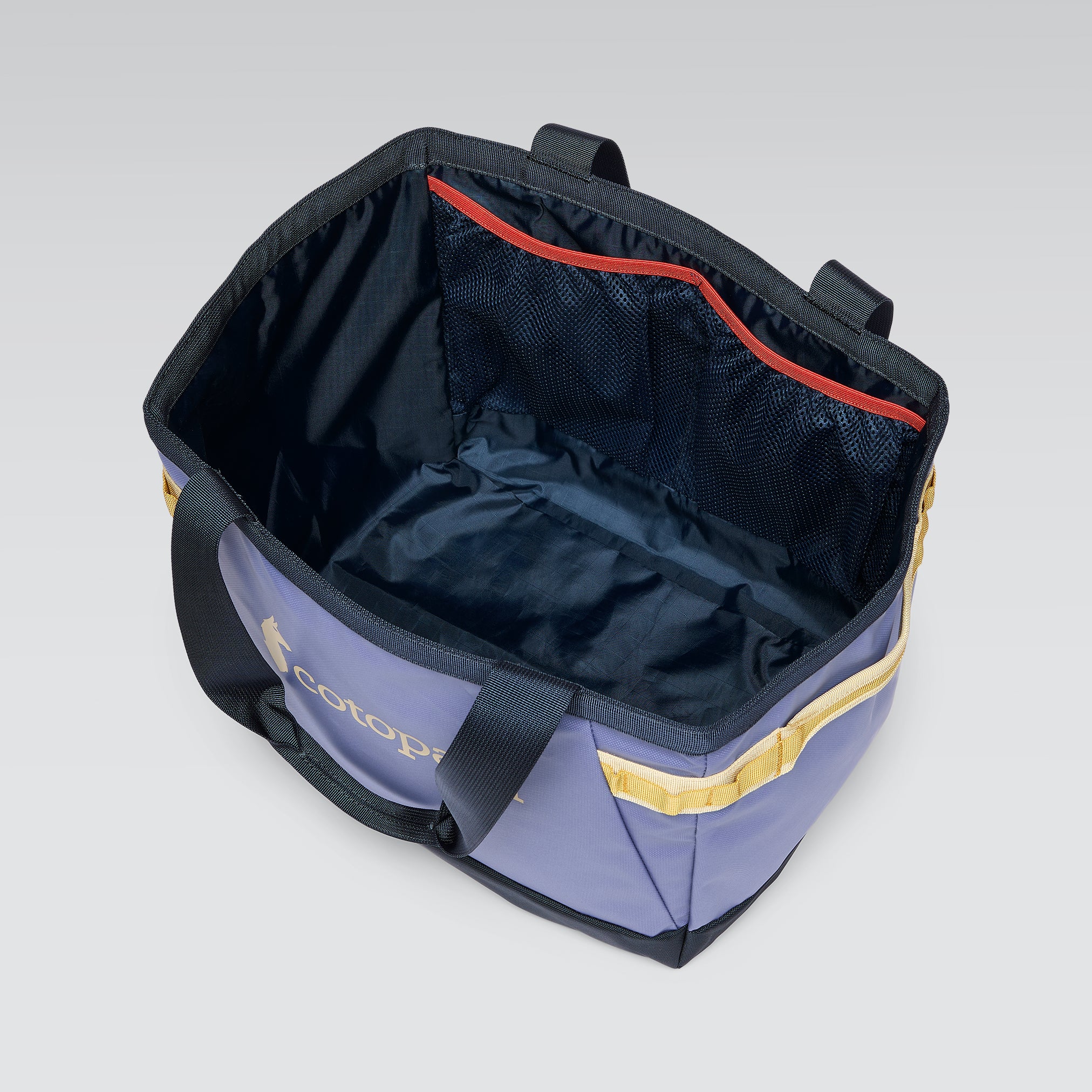 cotopaxi allpa 30l Gear Hauler Tote Top compression straps mean you can pack the bag down for security and compact transportation Cotopaxi Allpa 30L Gear Hauler