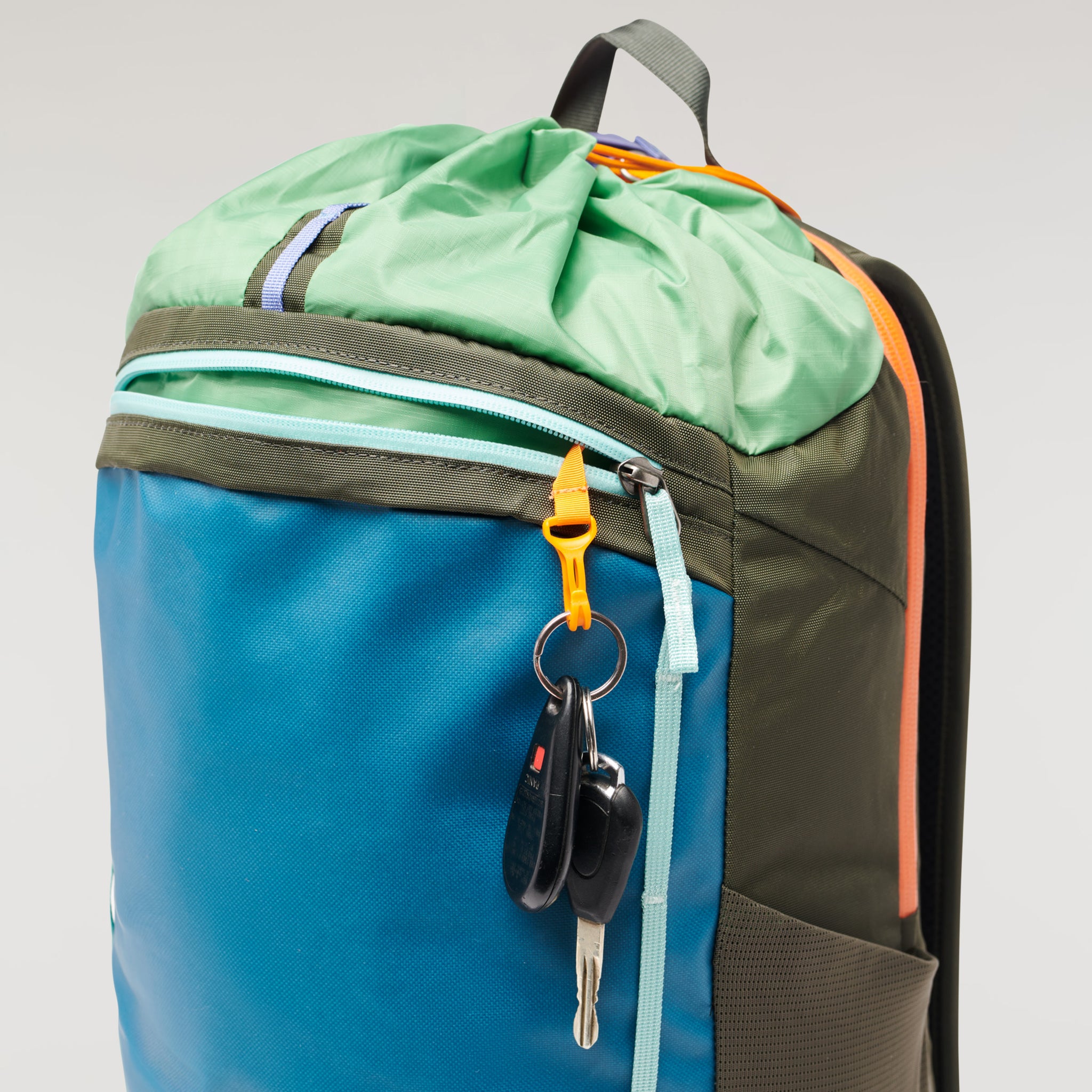 Cotopaxi Moda 20L Olive Green and Mint Backpack with Yellow Accent Cotopaxi Moda 20L - Cada Dia Backpack main image 3