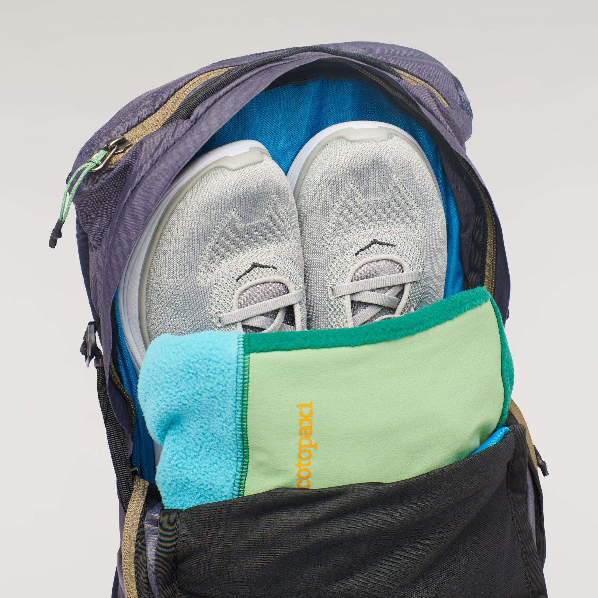 Cotopaxi Lagos 15L Hiking Hydration Pack Amethyst Maritime Backpack NWT Purple Cotopaxi Lagos 15L Hydration Pack Amethyst & Maritime : Buy  main image 2